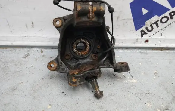 BMW X3 F25 Front wheel hub