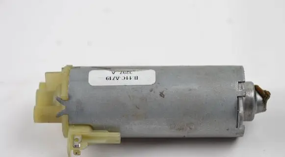 Chrysler Sebring (JS) Seat adjustment motor 0130002641 6004RA2028