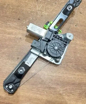 BMW 1 E81 E87 Rear door window regulator with motor 7067797