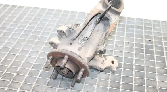 Ford Focus Front wheel hub