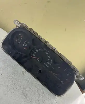 Toyota Land Cruiser (HDJ90) Speedometer (instrument cluster) 769219230 838006C030B6 69501130