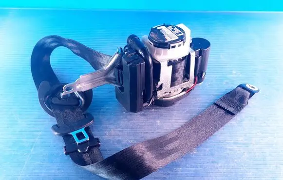 Audi A6 S6 C8 4K Front seatbelt 4K5857706