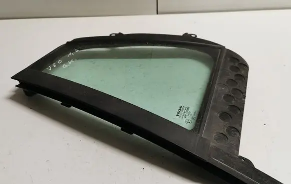 Volvo S60 Rear vent window glass 43R001565