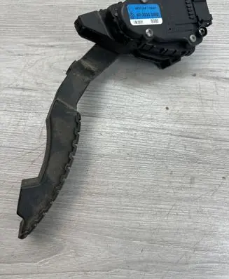 Renault Laguna II Accelerator throttle pedal 8200003392 6PV00811901