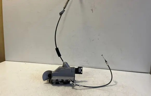 Peugeot Expert Front door lock PSA084141 16942545