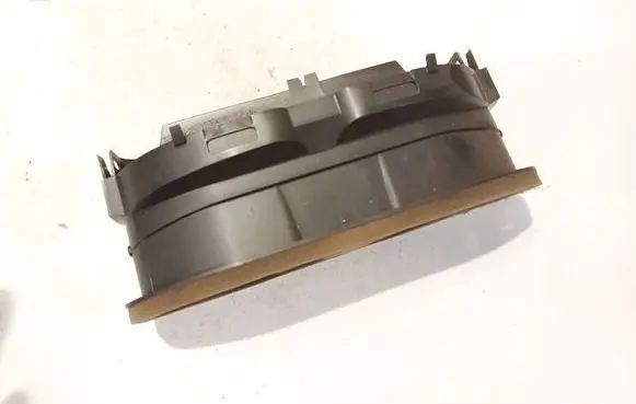 Citroen Xsara Picasso Dash center air vent grill 9631279580