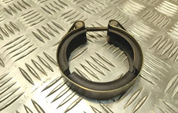 Volkswagen PASSAT B6 Exhaust flexible connection 