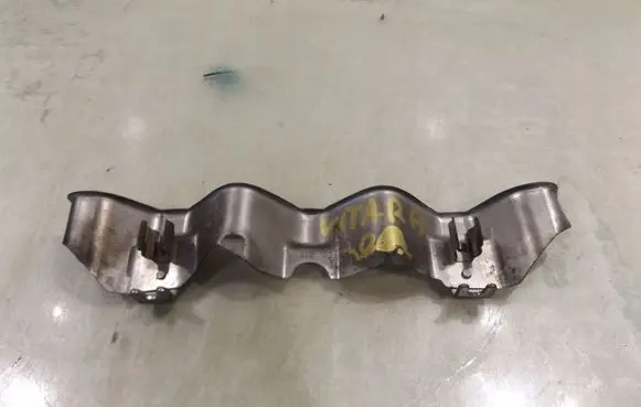 Suzuki Grand Vitara I Exhaust heat shield
