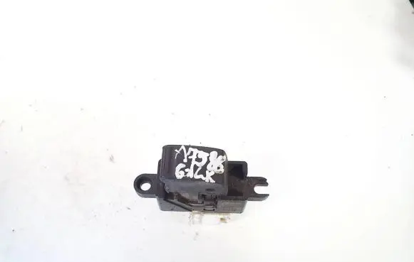 Nissan Almera Tino Electric window control switch