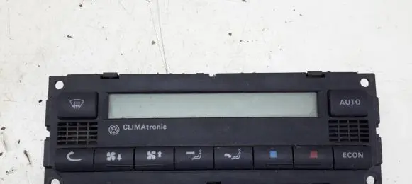 Volkswagen Golf IV Climate control unit