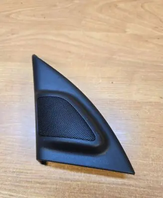 Volvo XC70 Front door speaker 30781067