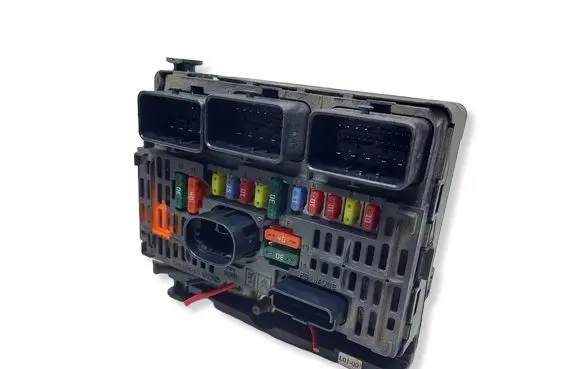 Peugeot 407 Fuse module 9656593780KASACJ 9656593780 BSML0100