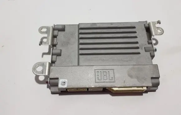 Toyota RAV 4 (XA50) Sound amplifier 8628042060