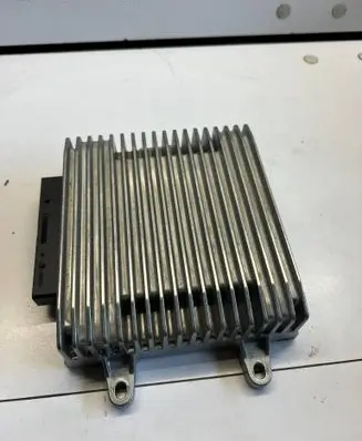 Audi TT TTS Mk2 Sound amplifier 8J0035223F