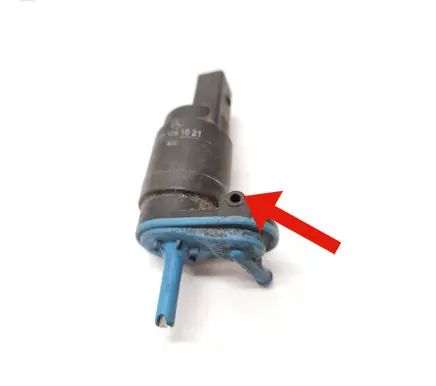 Mercedes-Benz A W168 Windscreen/windshield washer pump 2108691021
