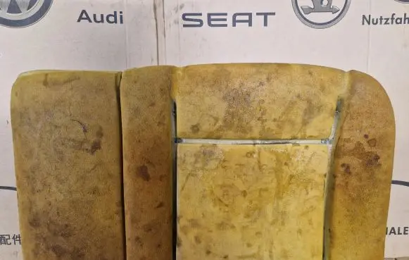 Volkswagen Golf II Seat trim 191885376