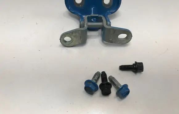 Hyundai Kona I Rear door upper hinge