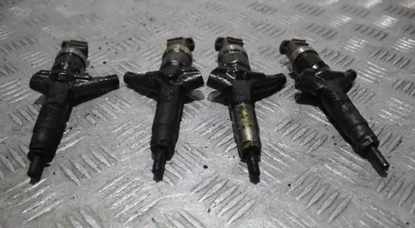 Subaru Legacy Fuel injector 16613AA02