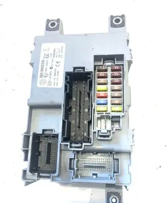Fiat Doblo Fuse module 00518855330 28263364