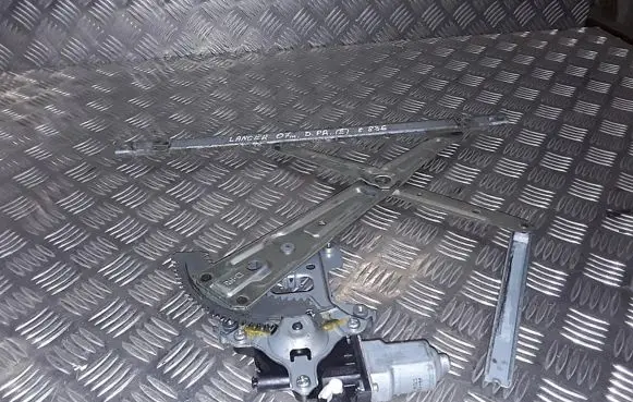 Mitsubishi Lancer Evolution Rear door window regulator with motor 712060
