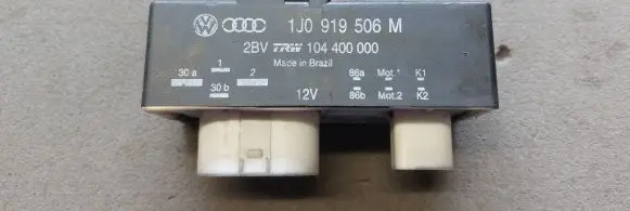 Skoda Fabia Mk1 (6Y) Coolant fan relay 1J0919506M 104400000