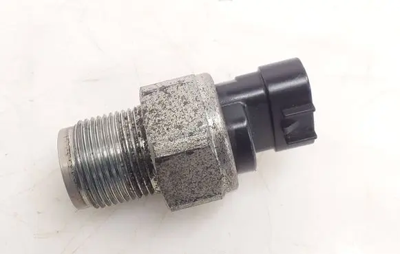 Mazda CX-5 Fuel pressure sensor 03R28