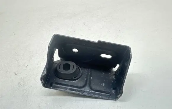 Alfa Romeo Giulietta Radiator mount bracket 