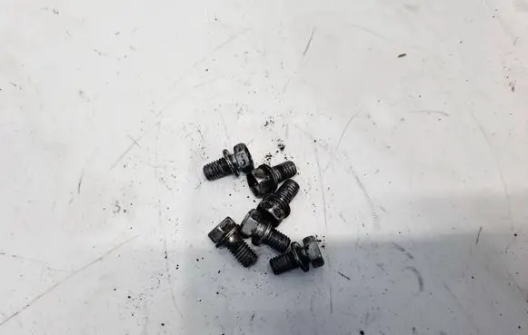 Toyota Auris 150 Nuts/bolts 