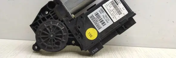Audi A8 S8 D3 4E Front door window regulator motor 4E1959801 4E1910802
