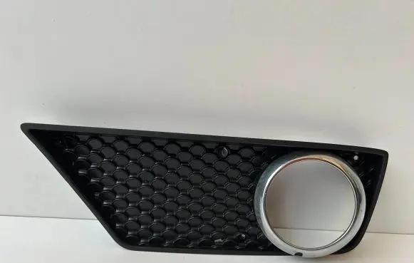 Mercedes-Benz E AMG W211 Front bumper lower grill 2118851753