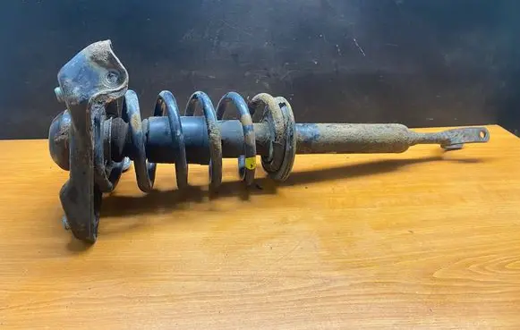 Volkswagen PASSAT B5.5 Front shock absorber/damper 8d0412103H