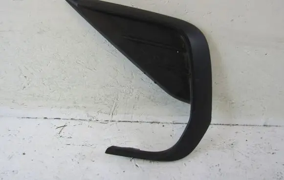 Volkswagen Tiguan Front bumper lower grill 5NA853665F