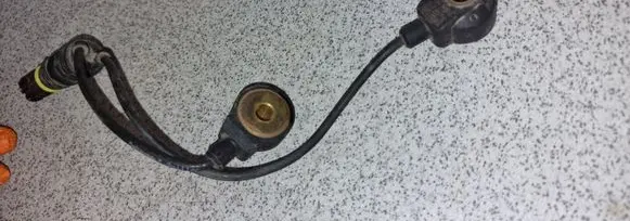 Detonation knock sensor