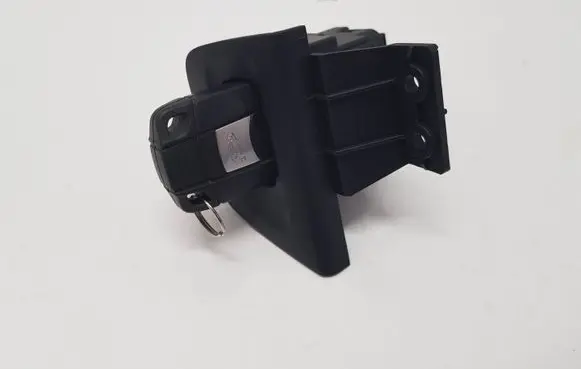 BMW 1 E81 E87 Ignition lock 695471713 10862510