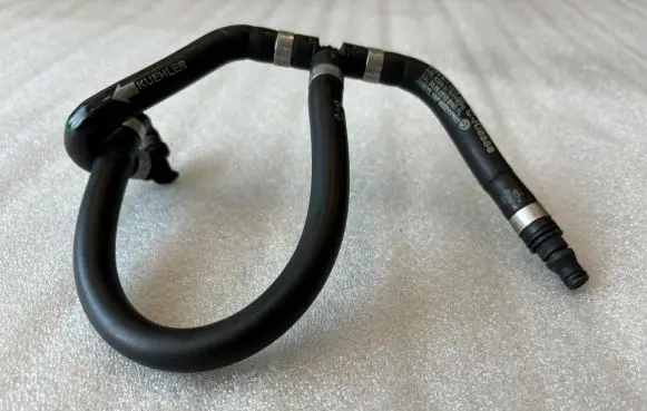 Mercedes-Benz B W246 W242 Engine coolant pipe/hose A2045012225 2045012225