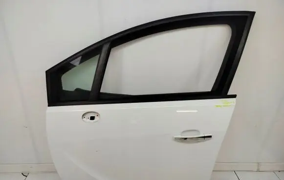 Opel Meriva B Front door 