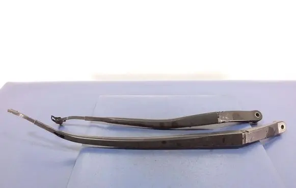 Honda FR-V Front wiper blade arm