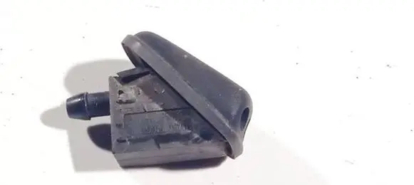 Windshield washer spray nozzle