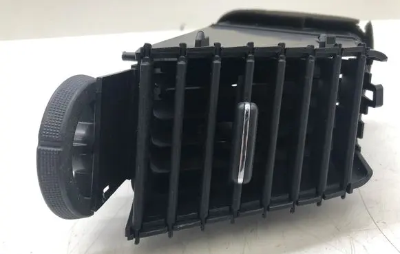 Mitsubishi Grandis Dash center air vent grill GN71104460