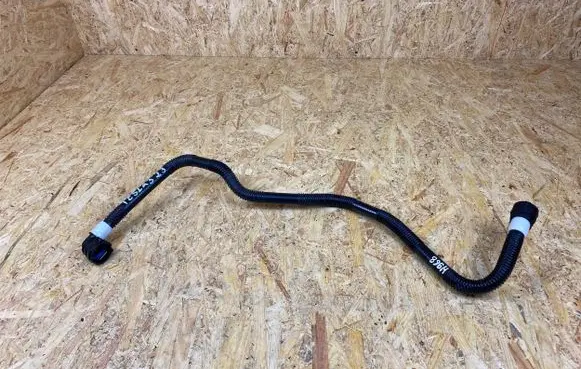 Tesla Model 3 Engine coolant pipe/hose 1629593 20221028