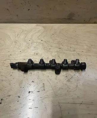 Renault Trafic II (X83) Fuel main line pipe 0445214196 8200954113A H8200839258