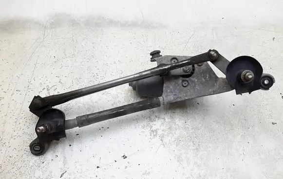 Toyota Yaris Front wiper linkage 851100D080