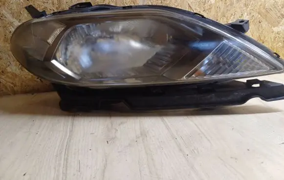 Honda FR-V Headlight/headlamp P4802R