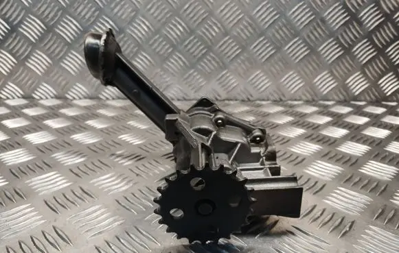 Renault Scenic II - Grand scenic II Oil pump 8200307174 7700600532