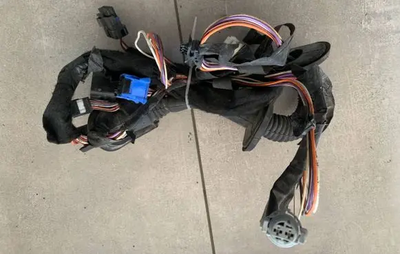 Renault Master III Front door wiring loom 241244590R
