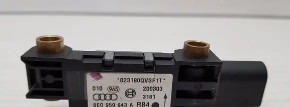 Audi A4 S4 B6 8E 8H Airbag deployment crash/impact sensor 8E0959643A 200303 023180QVSF1T