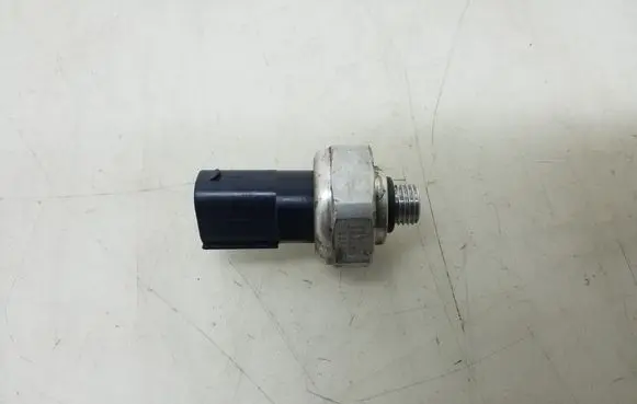 Air conditioning (A/C) pressure sensor
