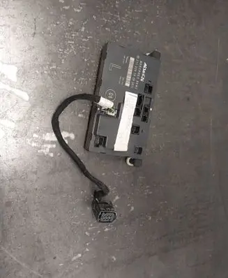 Mercedes-Benz E W211 Door control unit/module 2118207526