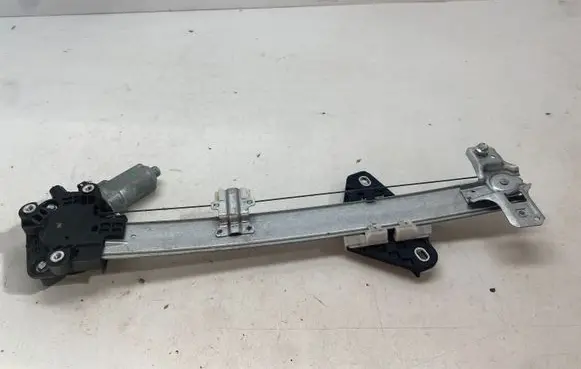Honda CR-V Rear door window regulator motor