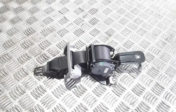 Middle seatbelt (rear)